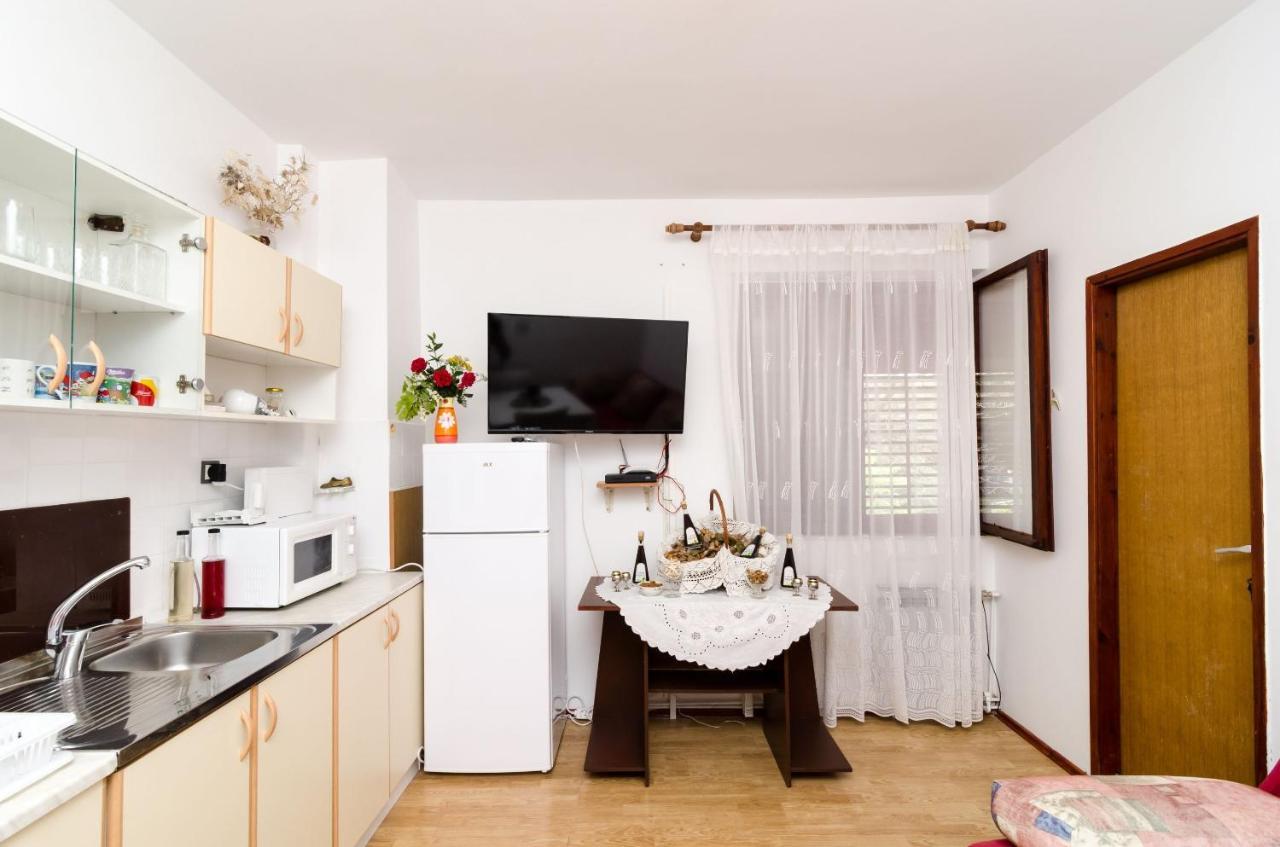 Guest House Kola Slano Extérieur photo